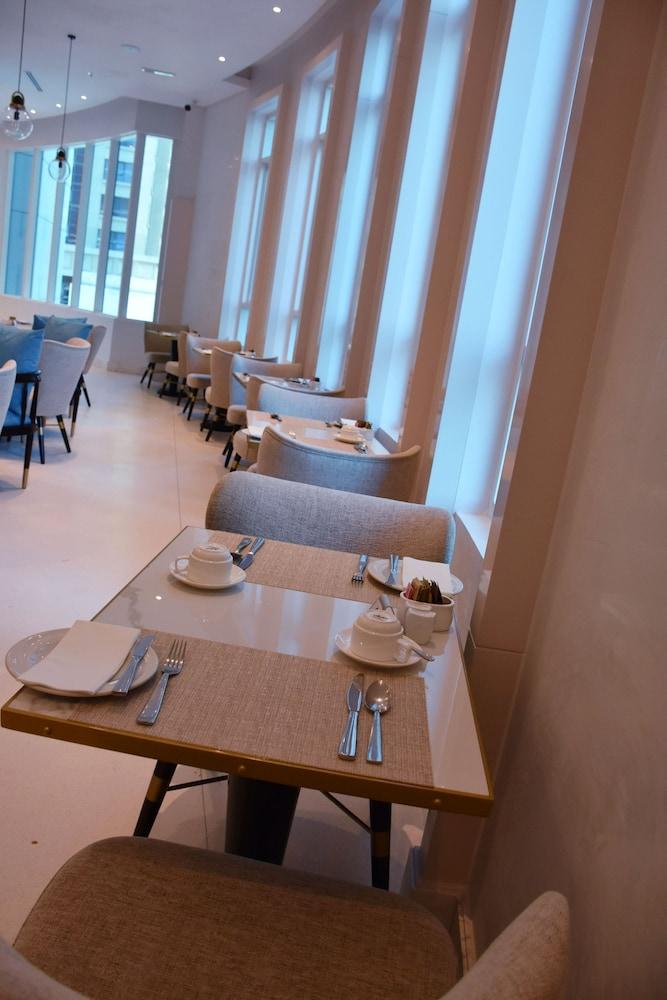 Appart hôtel Tamani Marina & 5*