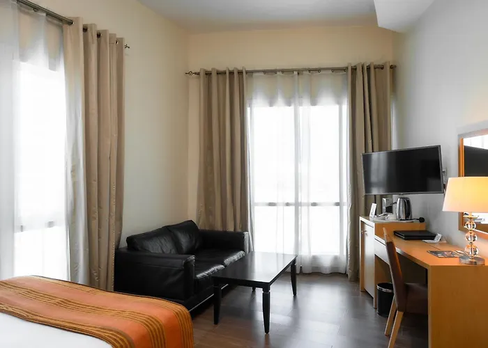Tamani Marina Hotel & Apartments